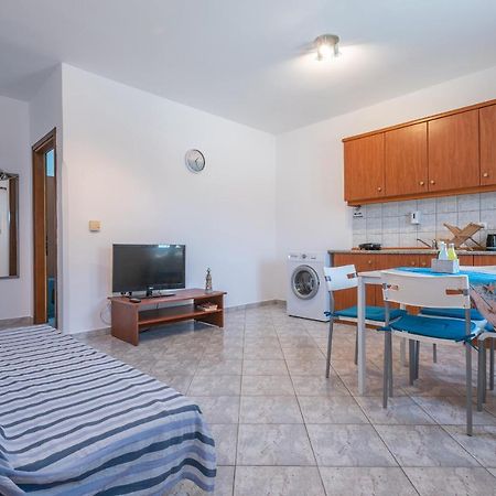 A & K Vacation House Város Dış mekan fotoğraf